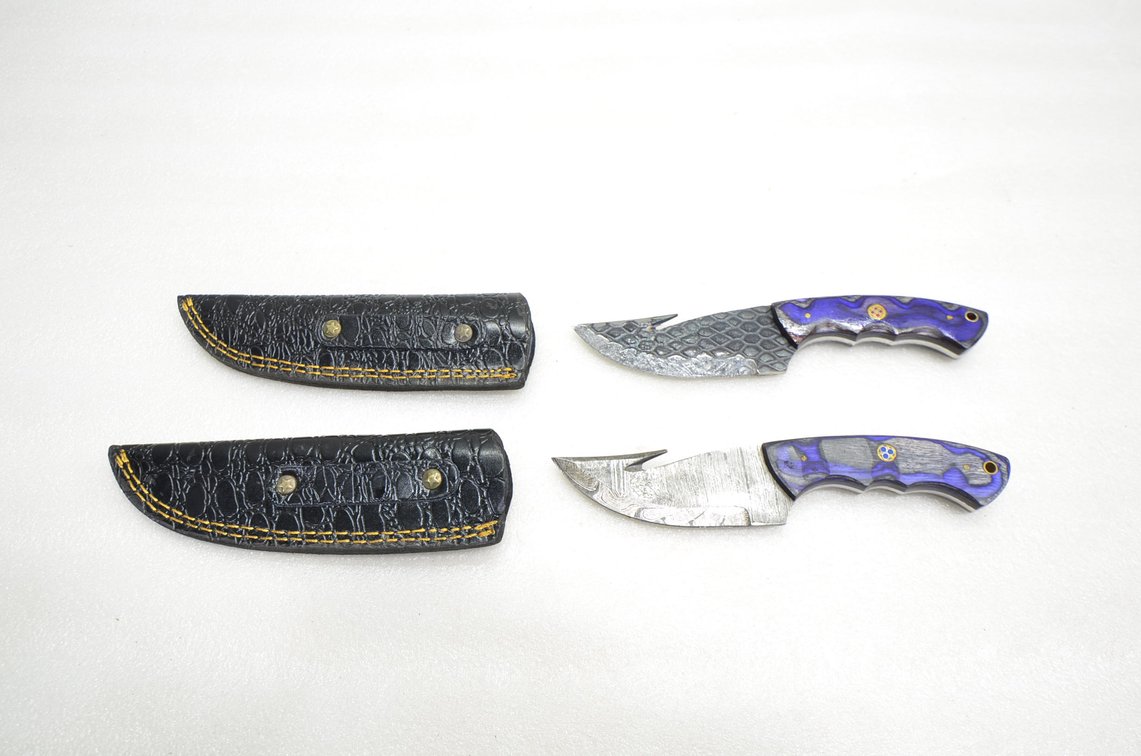 (2) Damascus Steel Gut Hook Hunting Knife