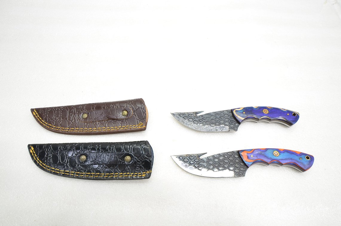 (2) Damascus Steel Gut Hook Hunting Knife