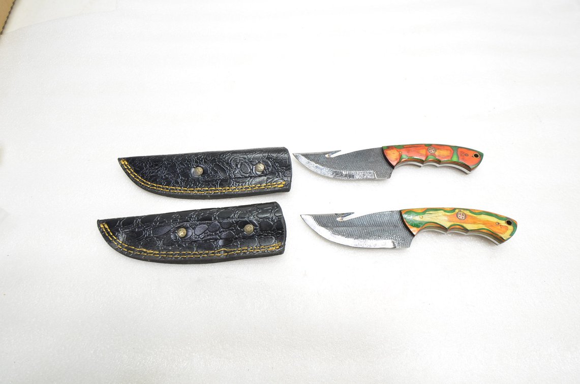 (2) Damascus Steel Gut Hook Hunting Knife
