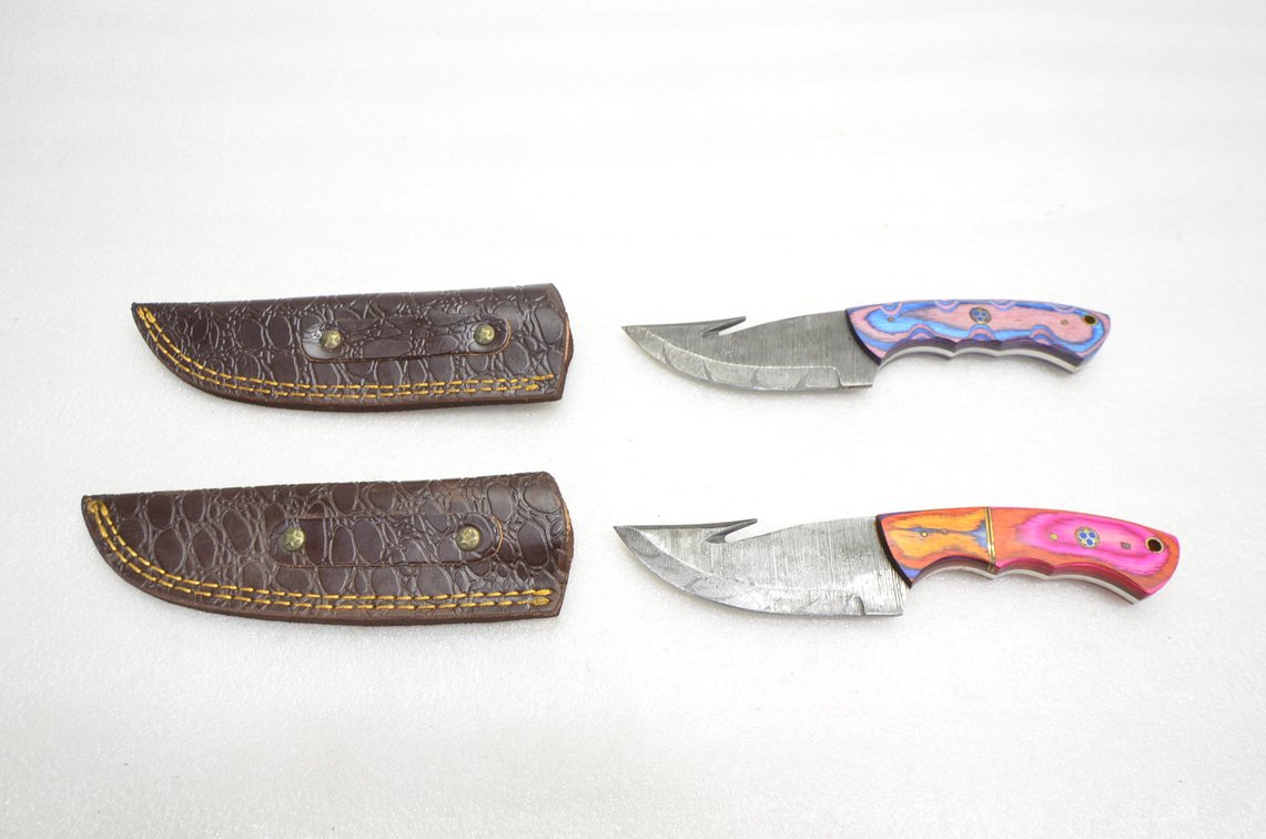 (2) Damascus Steel Gut Hook Hunting Knife