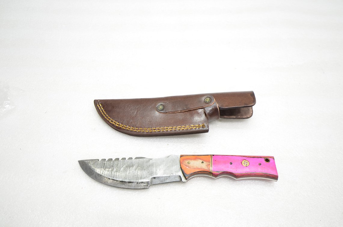 Damascus Steel Hunting Knife