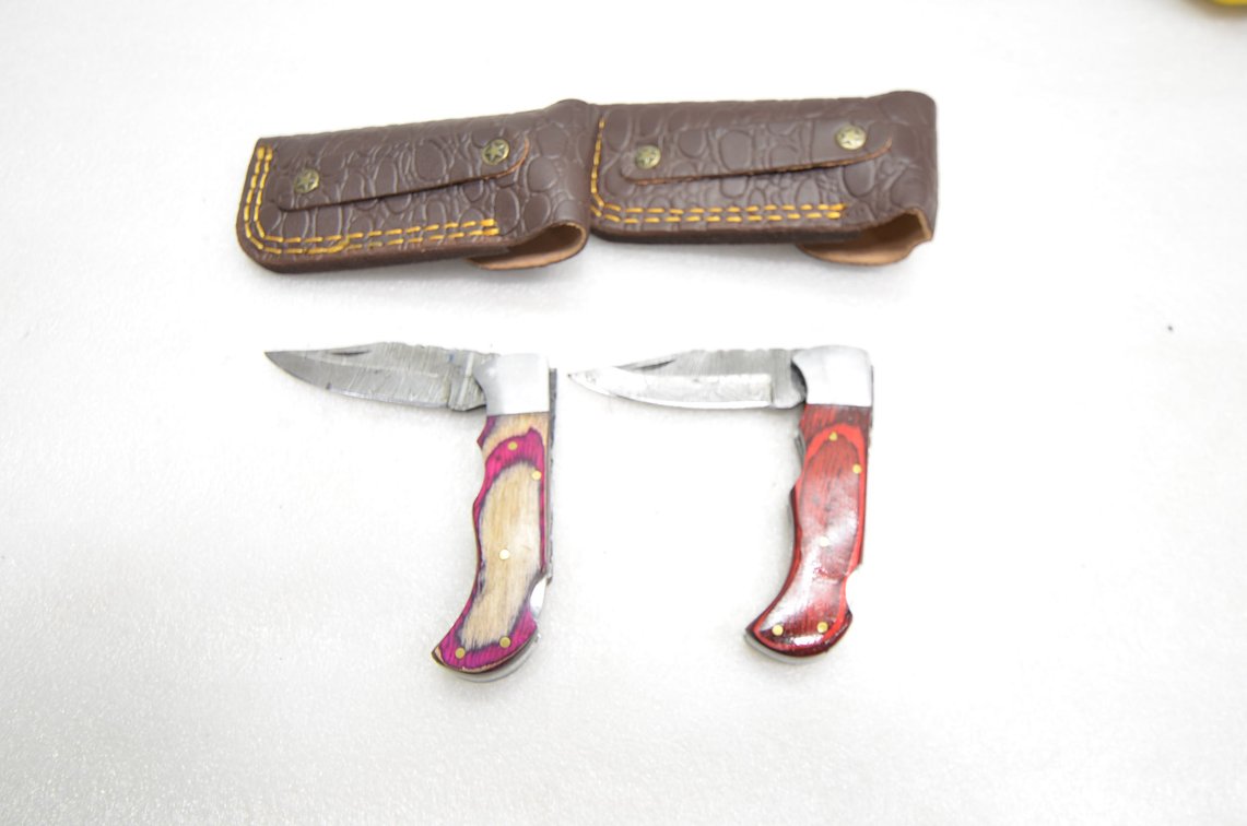 (2) Damascus Steel Pocket Knife