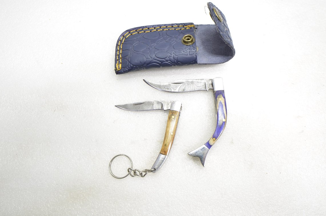 Damascus Steel Fishtail Pocket Knife, Pocket Knife