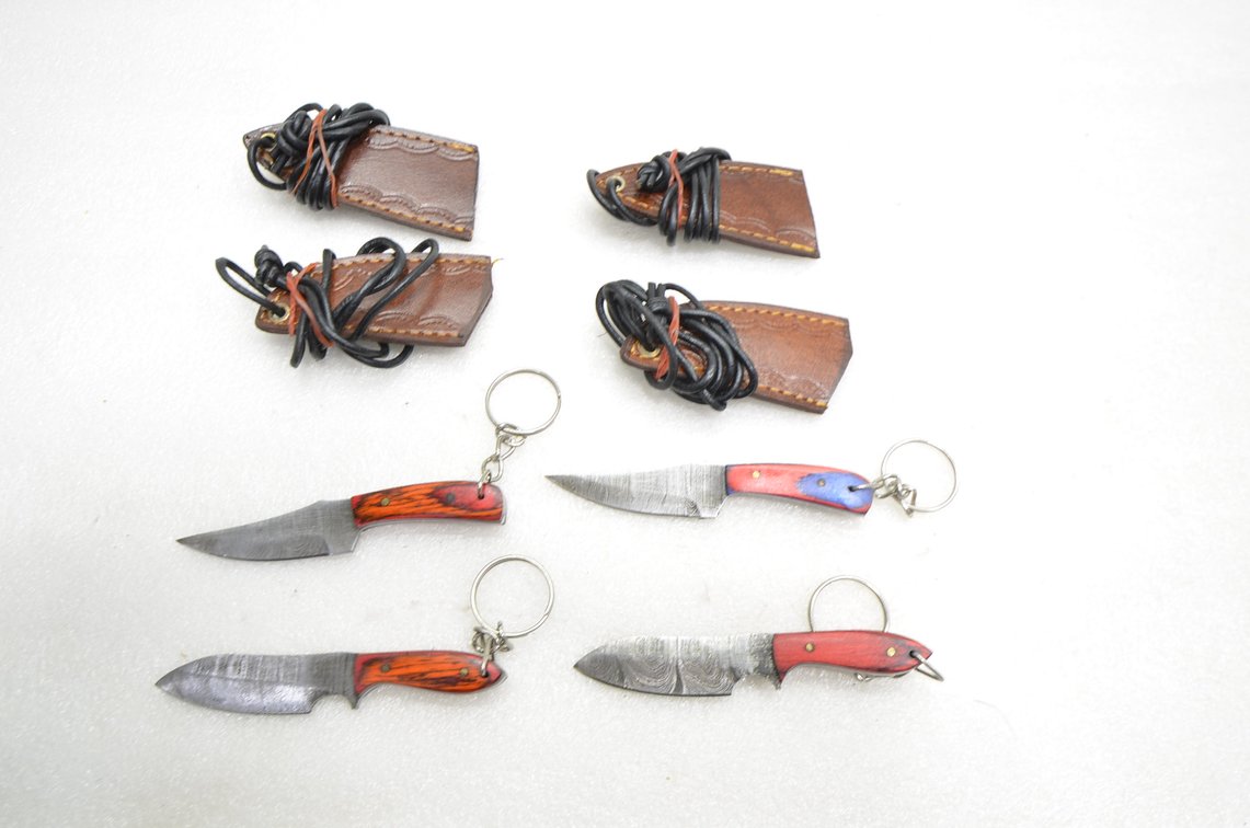 (4) Damascus Steel Personal Knife
