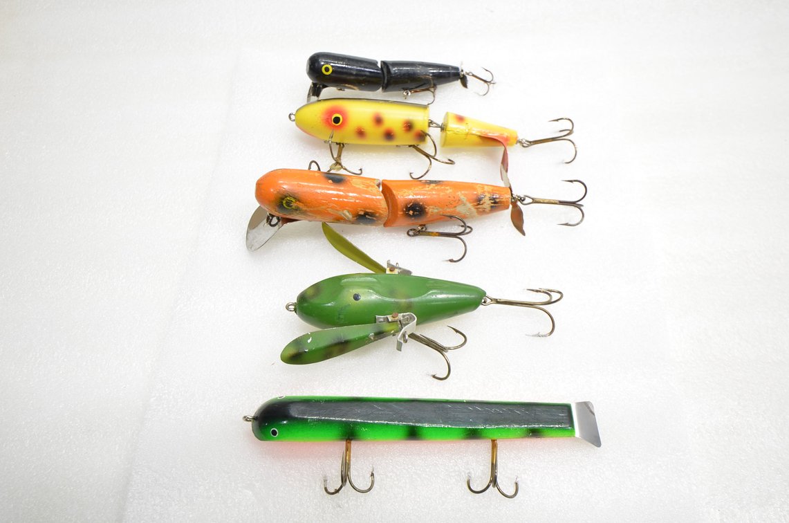 (5) Musky Lures