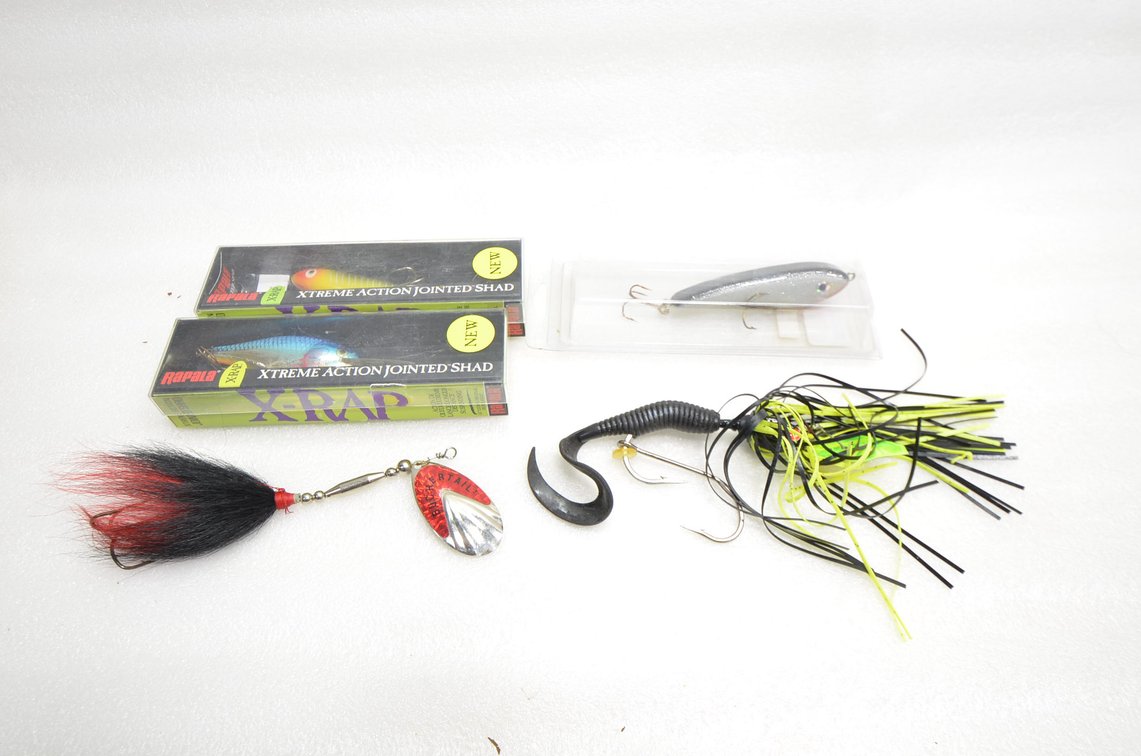 (5) Musky Lures