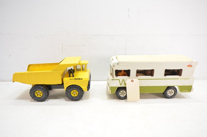Image for (2) Tonka Trucks