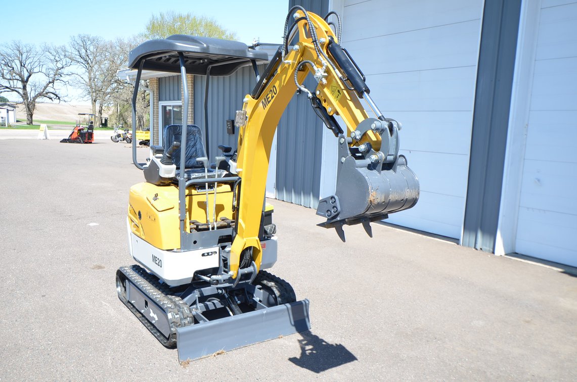 ME20 Excavator