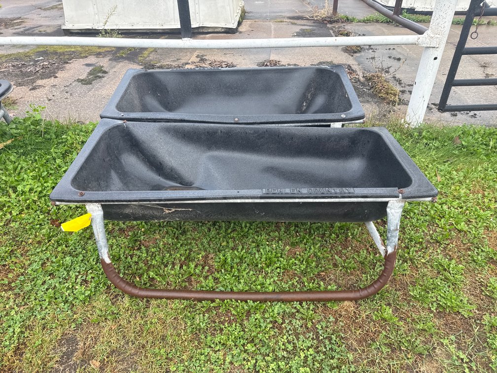 (2) Feed Trough, 5 Ft