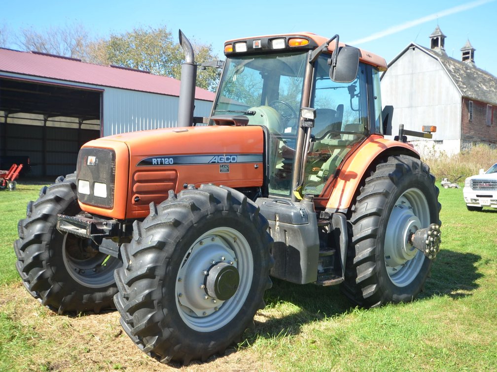 AGCO RT120 Tractor