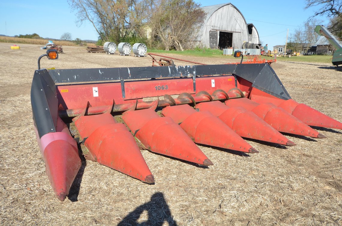 Case IH 1063 Cornhead