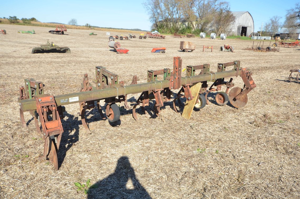 Glen Co 4-Row Cultivator