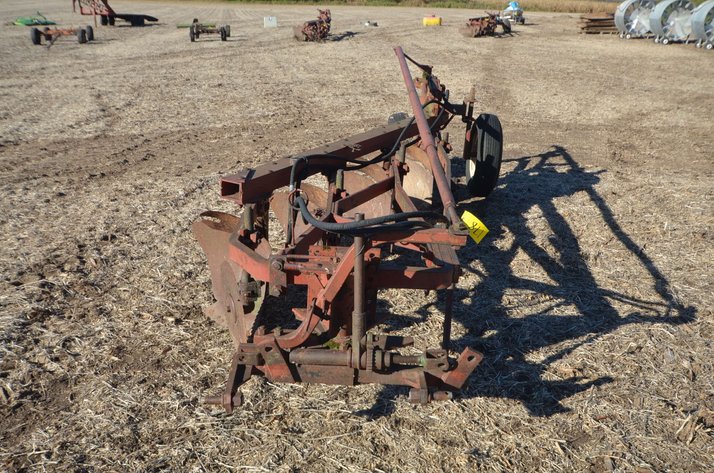 Image for International 540 Semi Mounted Plow