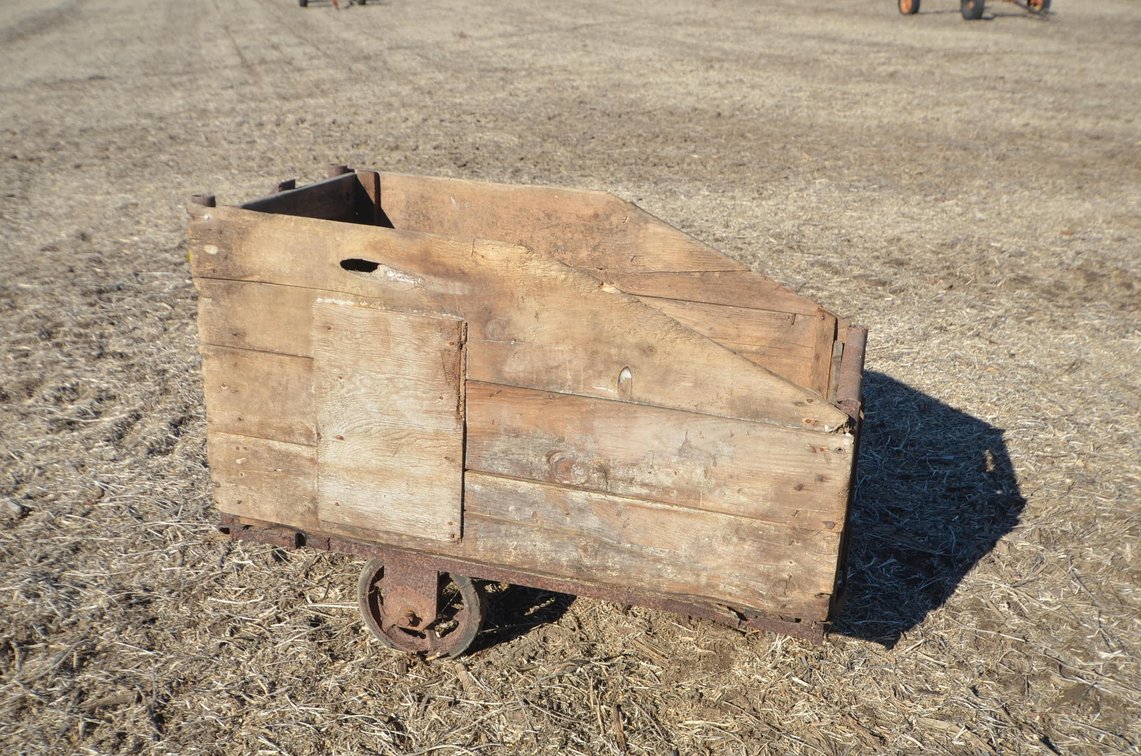 Wood Feed Cart