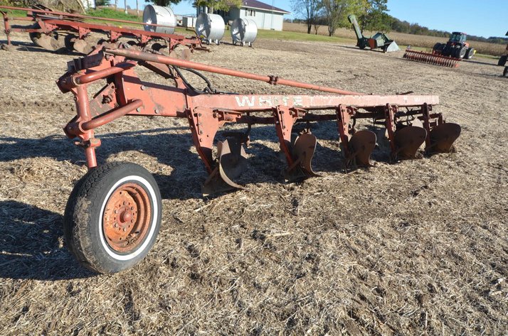Image for White Semi Mounted Plow