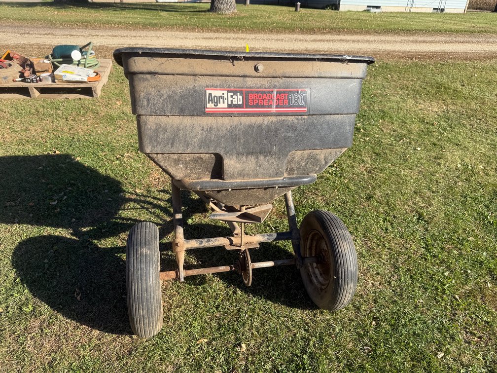 Agri Fab 160 Broadcast Spreader