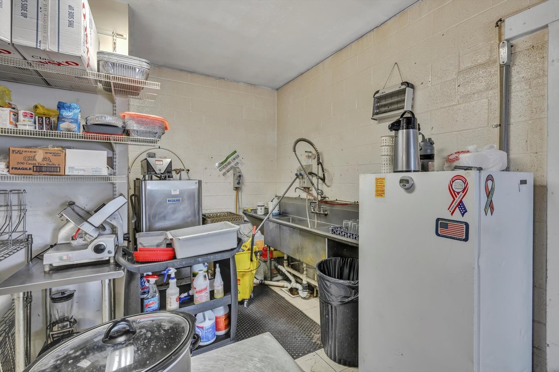 Image for ABSOLUTE Commercial Real Estate Auction - Online Only