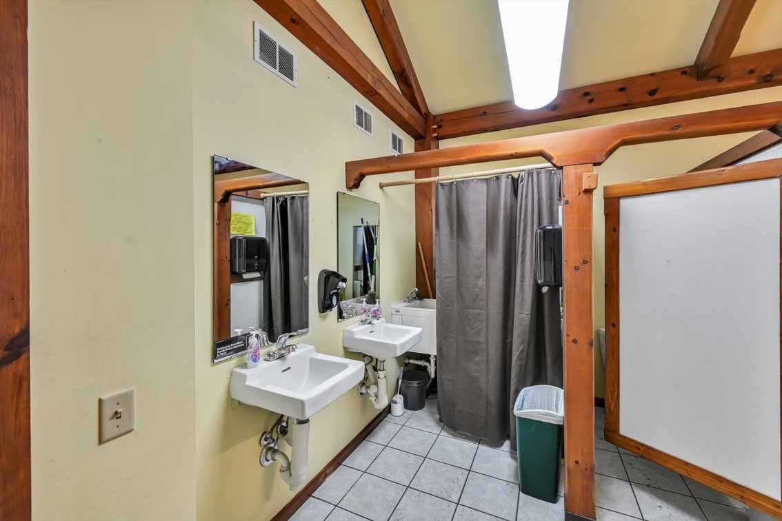 Image for ABSOLUTE Commercial Real Estate Auction - Online Only