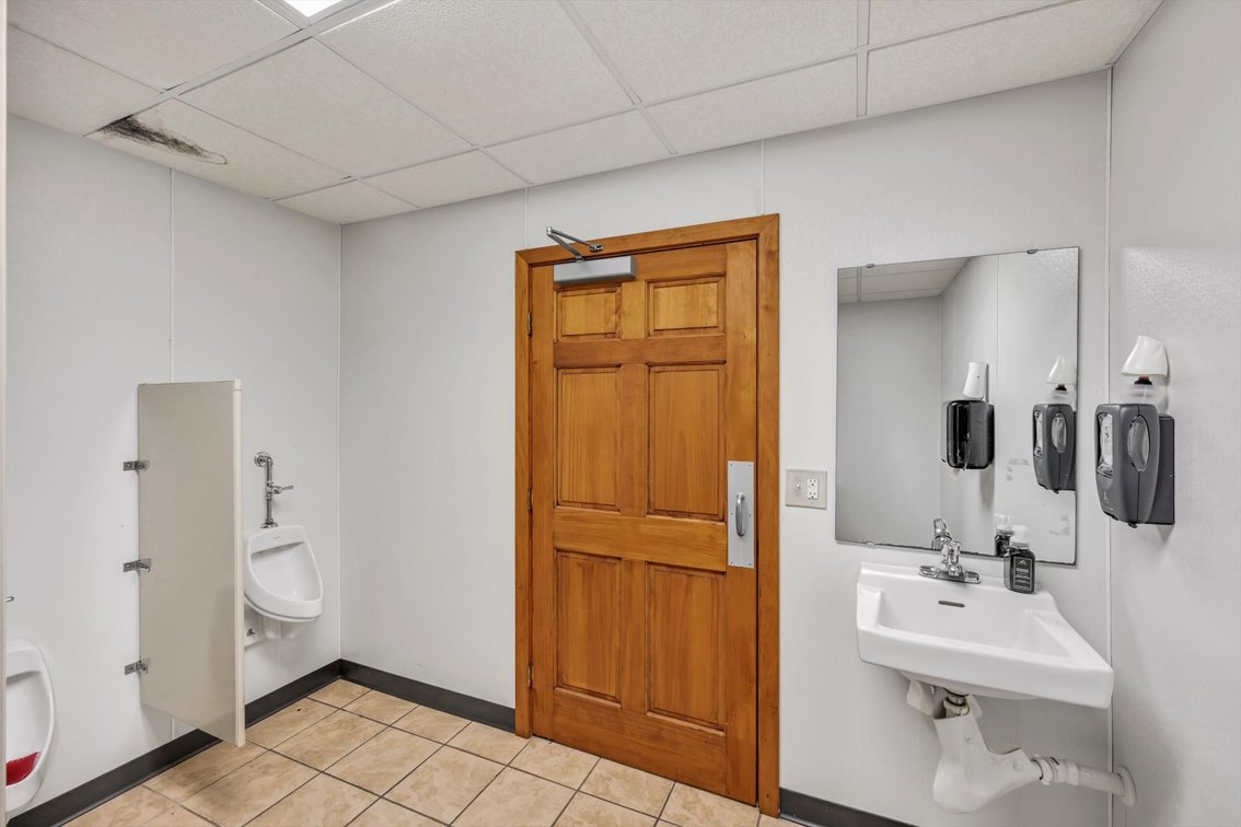 Image for ABSOLUTE Commercial Real Estate Auction - Online Only