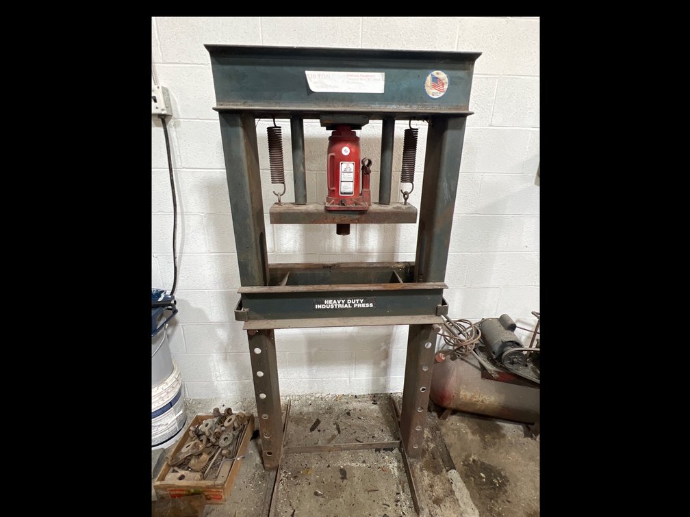 30-Ton Heavy Duty Industrial Press