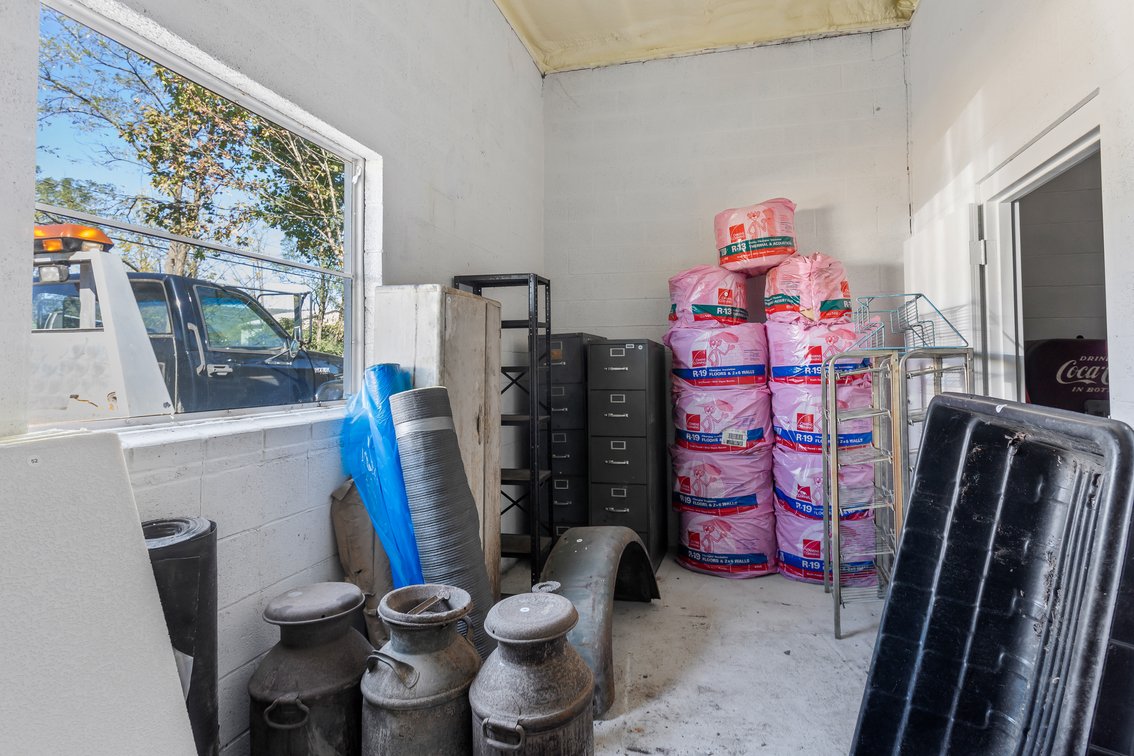Image for Commercial Real Estate Auction - (+/-) 1.11 Acres with Block Building and Mobile Home