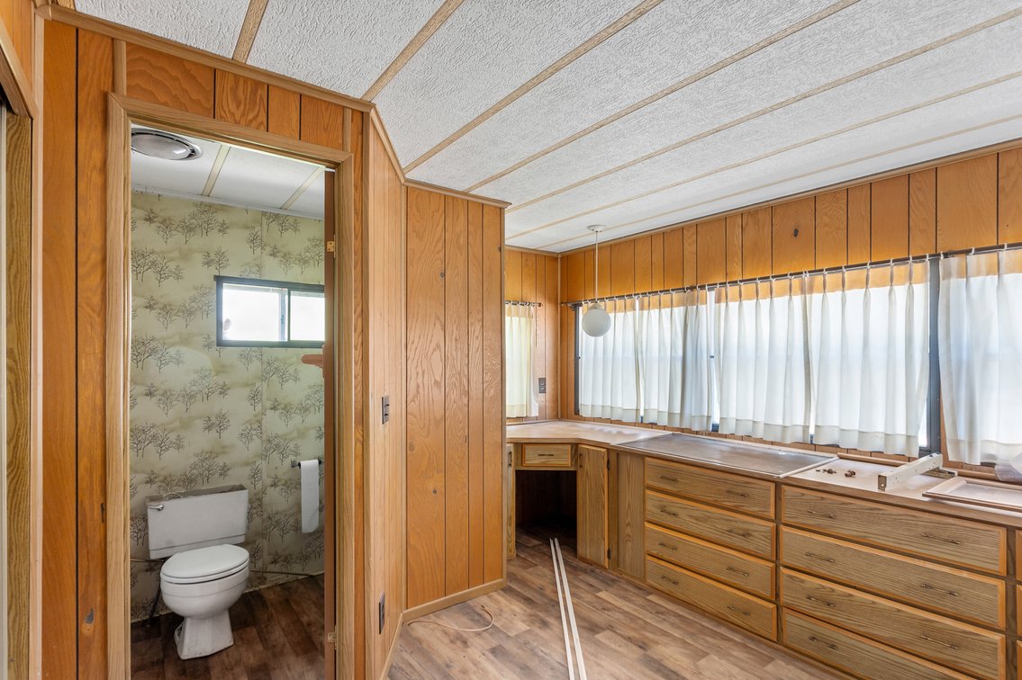Image for Commercial Real Estate Auction - (+/-) 1.11 Acres with Block Building and Mobile Home