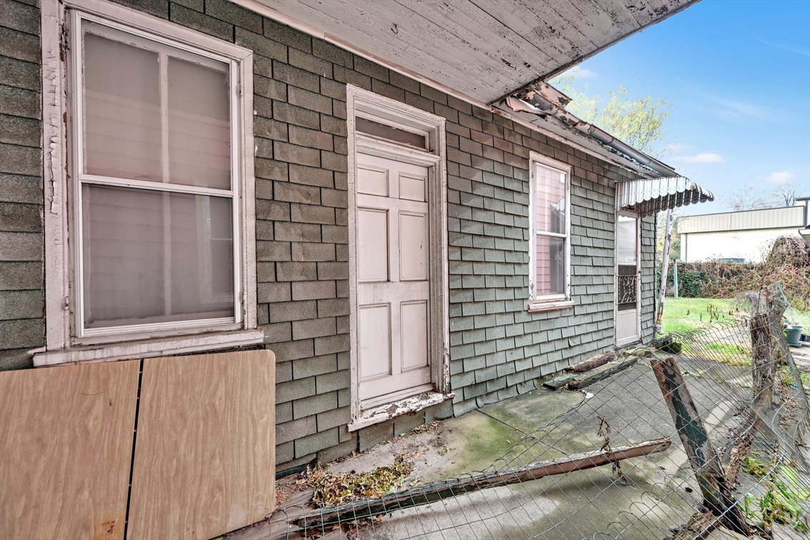 Image for Fixer Upper Real Estate Auction - Lebanon, PA