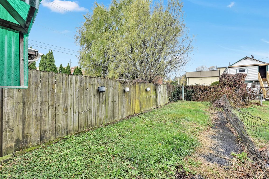 Image for Fixer Upper Real Estate Auction - Lebanon, PA