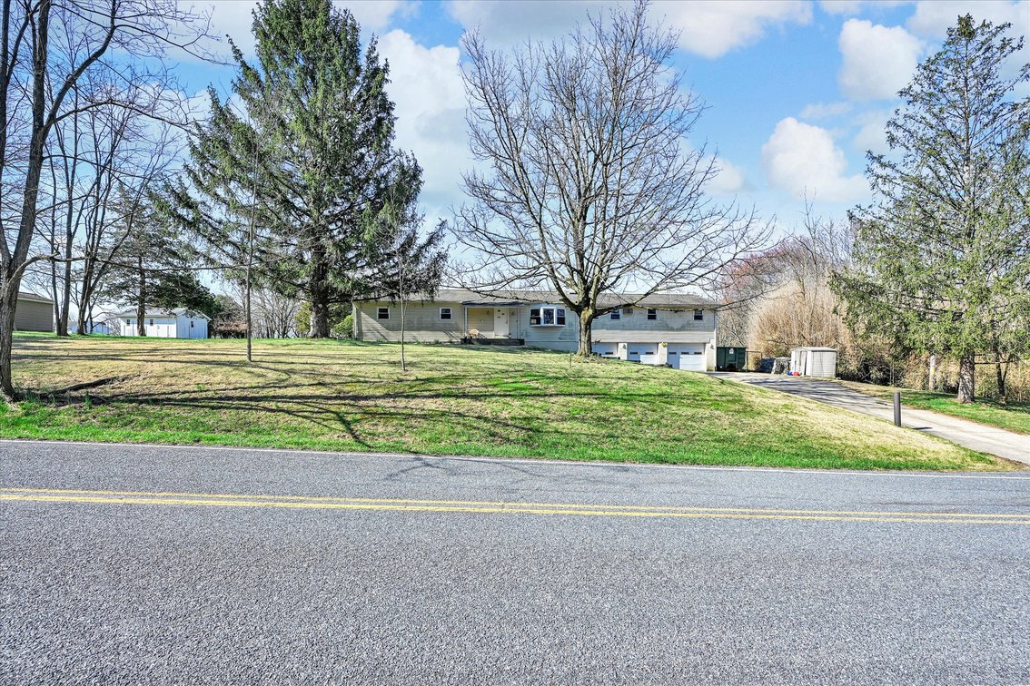 Image for Real Estate Auction - Detached Home on 1+ Acre