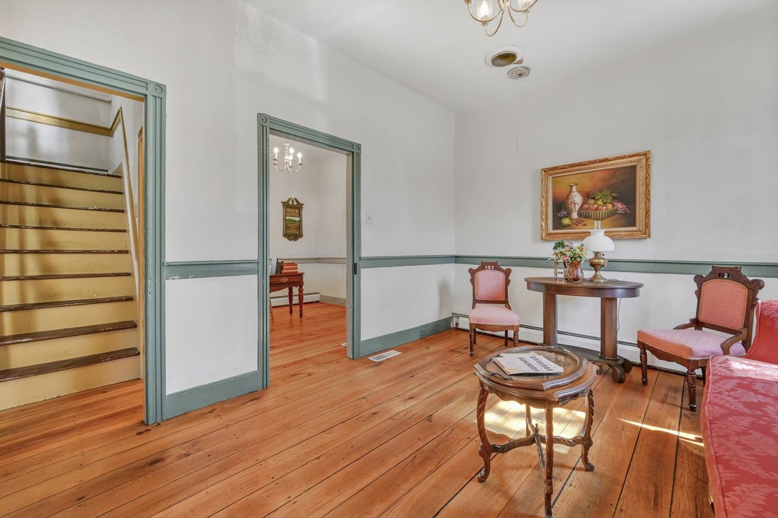 Image for Real Estate Auction - Jonestown