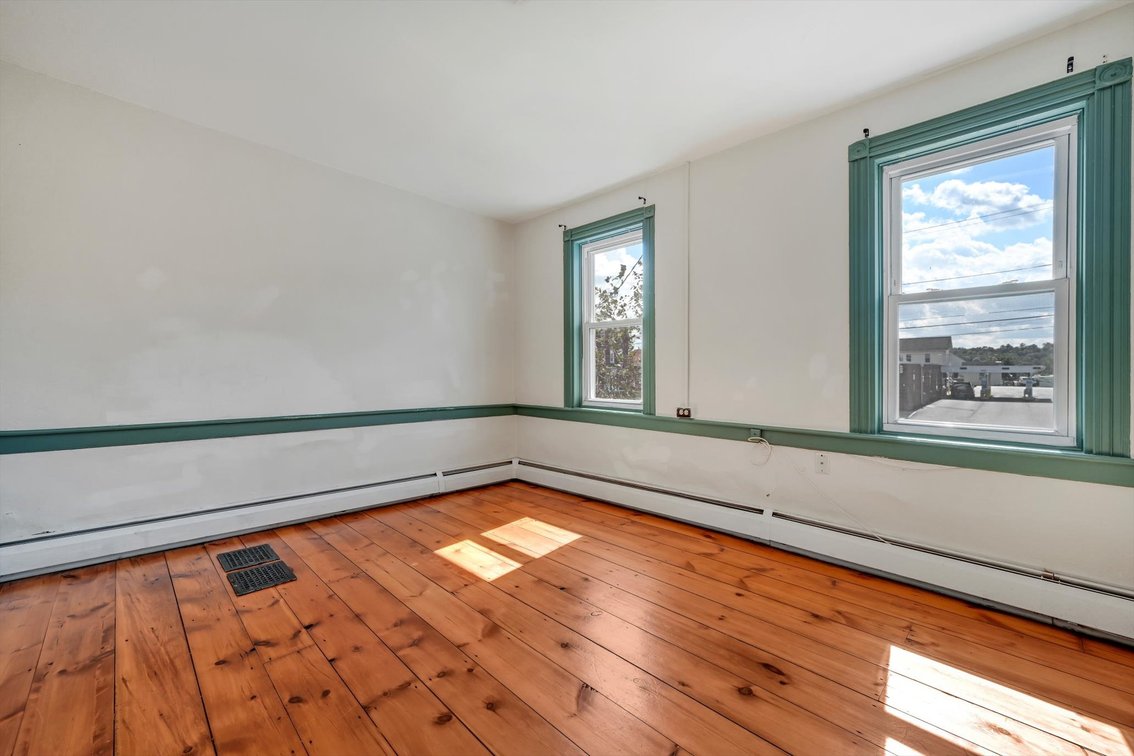 Image for Real Estate Auction - Jonestown