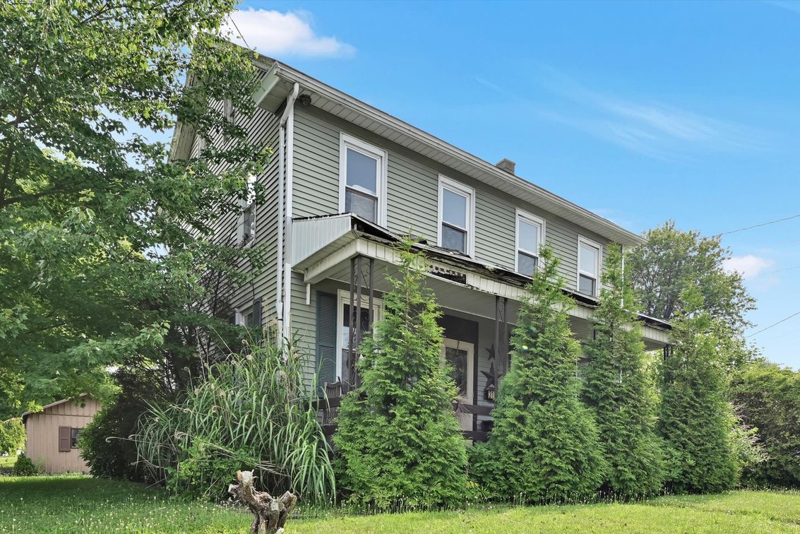 Image for ONLINE REAL ESTATE AUCTION - FIXER UPPER!