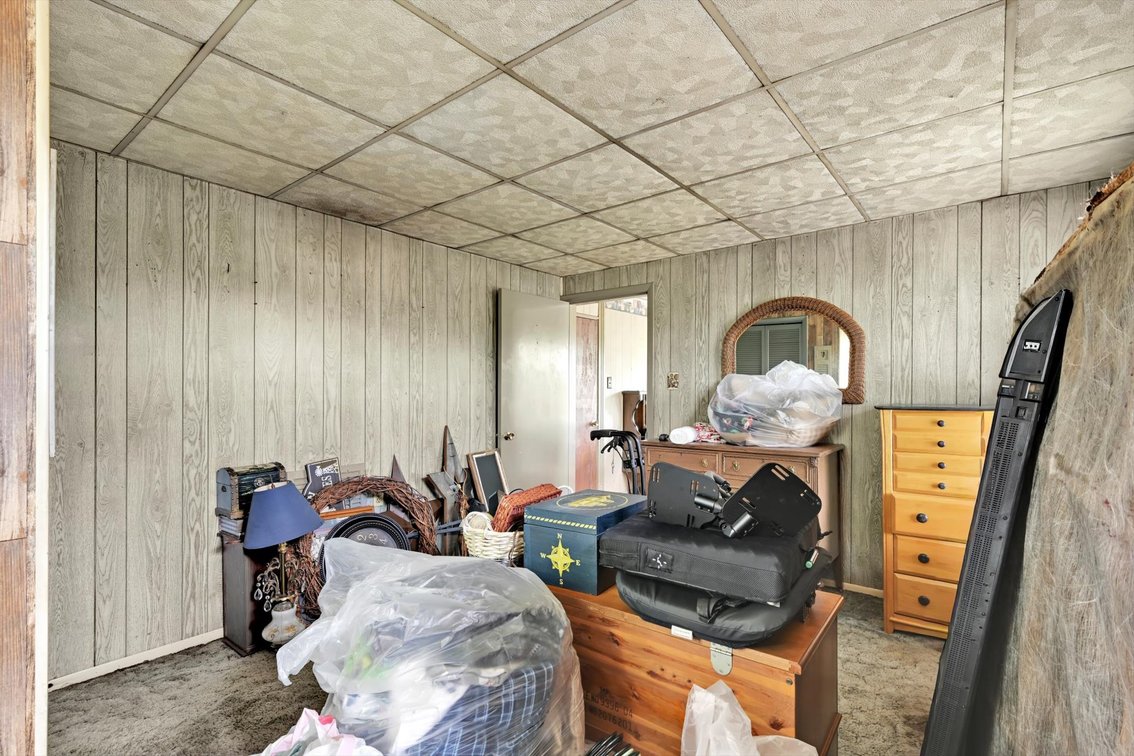 Image for ONLINE REAL ESTATE AUCTION - FIXER UPPER!