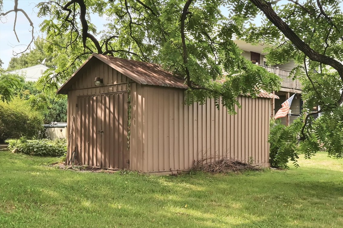 Image for ONLINE REAL ESTATE AUCTION - FIXER UPPER!