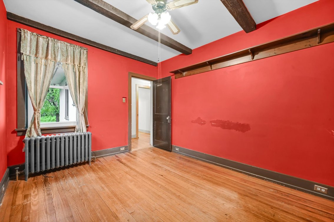 Image for Real Estate Auction - Cape Cod in Lebanon