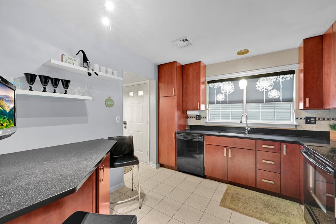 Image for ONLINE Real Estate Auction - Townhome in Palmyra