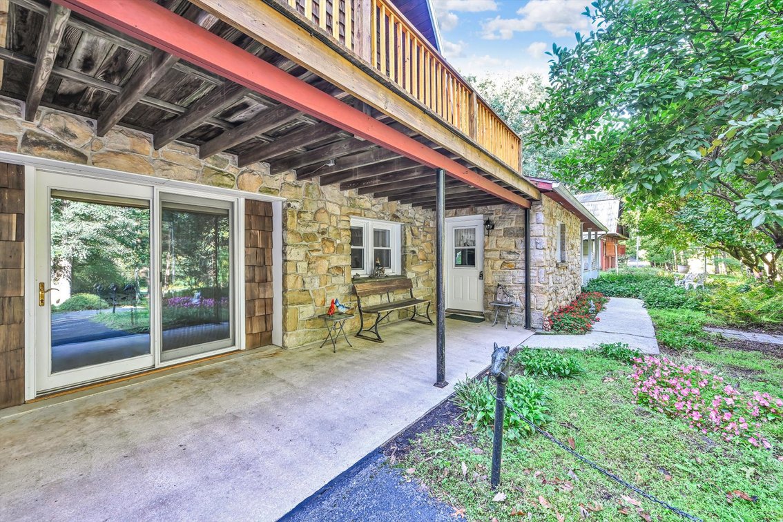 Image for Real Estate Auction - Pennsylvania Country Estate
