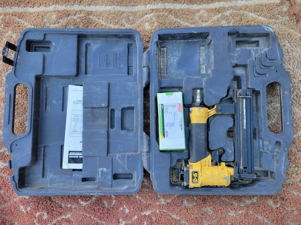 DeVilbiss Pneumatic Nailer/Stapler