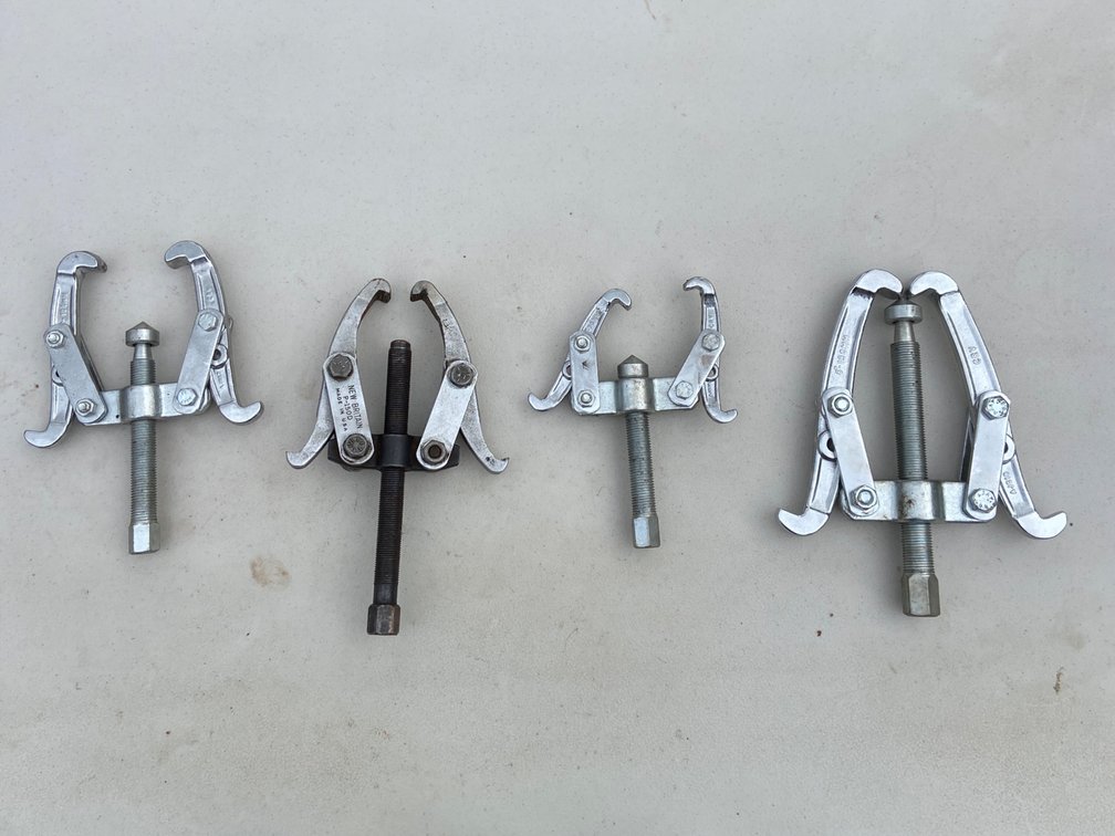 2 Jaw Gear Pullers