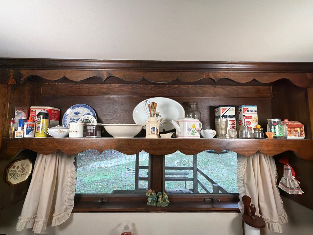 Large Lot of Kitchen Decor