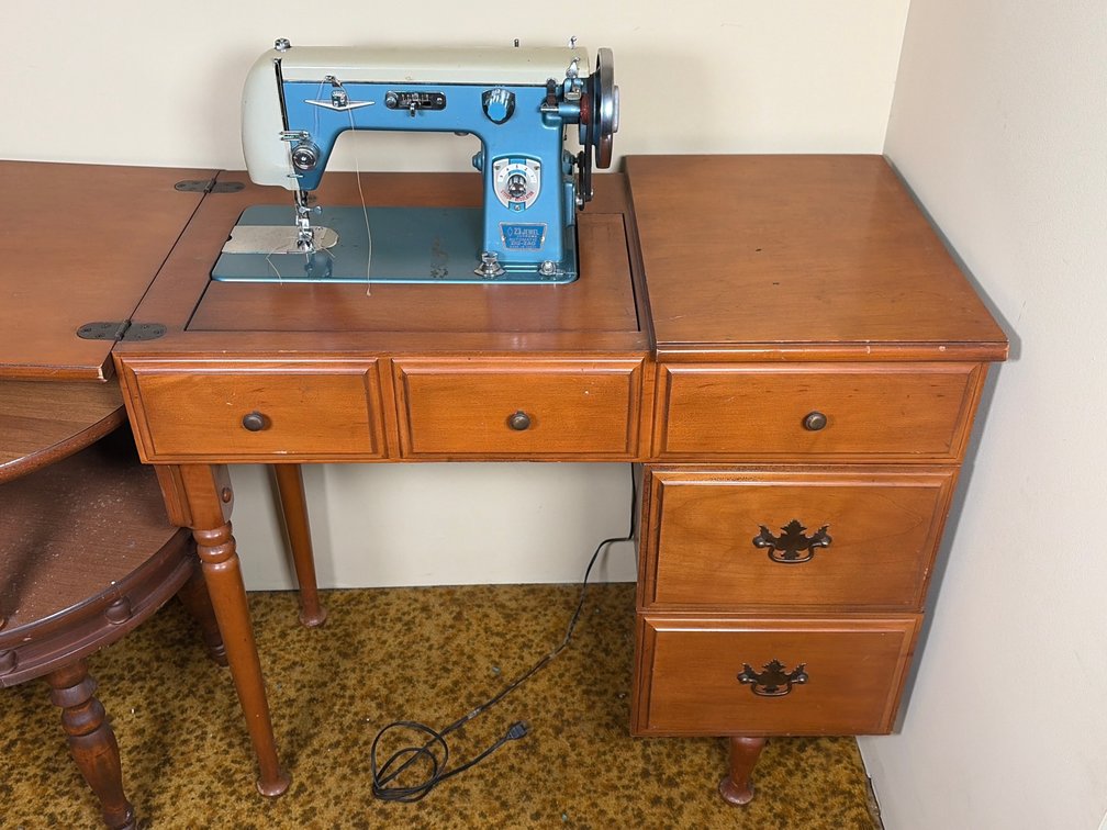 1950s Montgomery Ward Signature Automatic Zig-Zag Sewing Machine