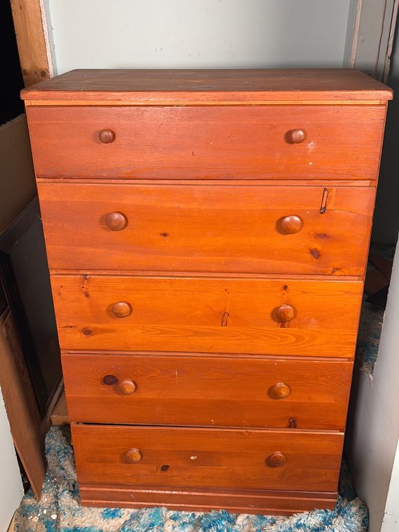 Wooden 5 Drawer Dresser