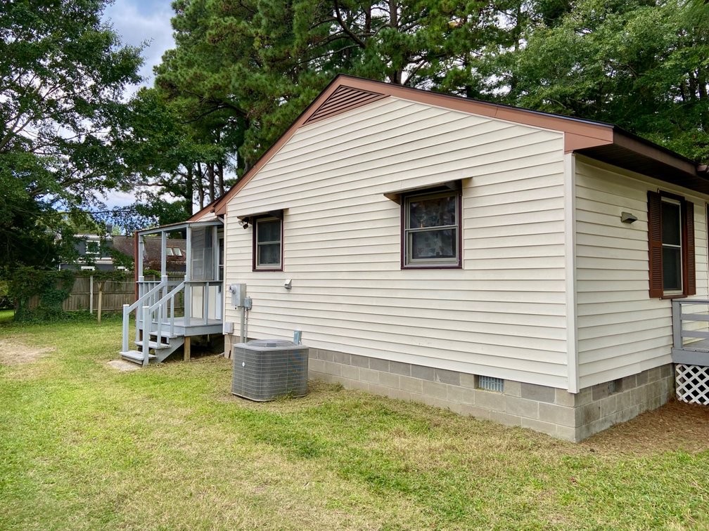 Image for 260 West Avenue, Urbanna VA