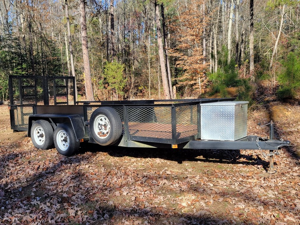 2004 Holmes Tandem Axle Trailer