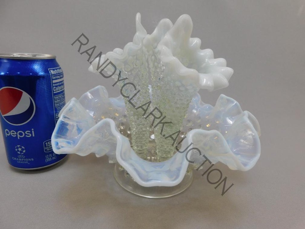 Image for FENTON ART GLASS 2ND ONLINE AUCTION