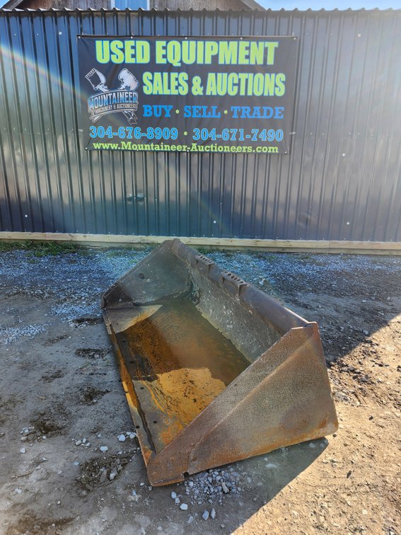 Quick Attach 68" Skid Steer Bucket 
