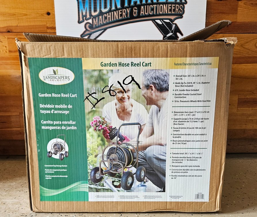 NEW Landscapers Select Garden Water Hose Reel Estate Wagon Wheel NEW In Box