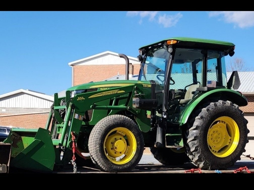 John Deere 5085E 4x4 Tractor w/ 553 Loader