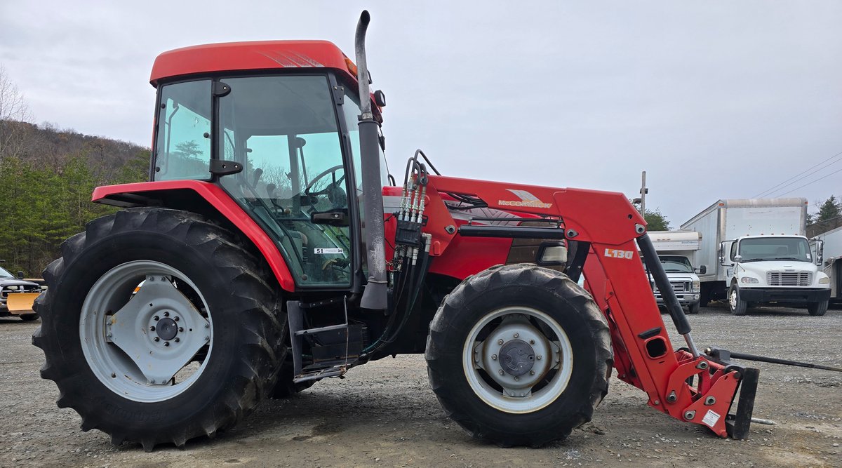 McCormick Intl CX95 Farm Tractor 4x4 Loader