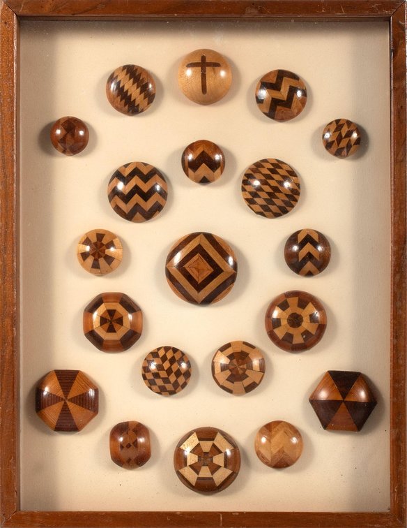 Tunbridge Turney Style Wooden Buttons